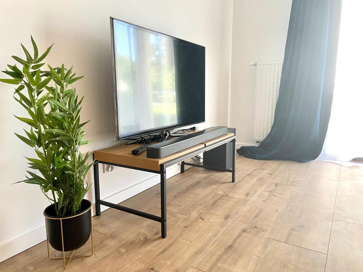 Apartament 02 - Rezydencja ウストロニエ・モルスキエ エクステリア 写真